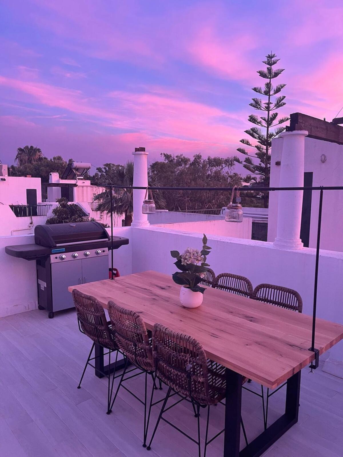 Modern Penthouse In With Pool Apartemen Marbella